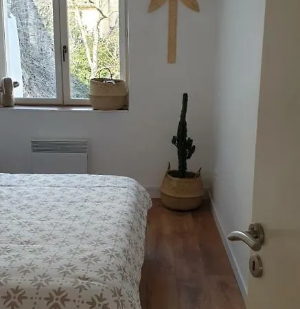 Апартаменты Les 3 Tours 2 Каркассон